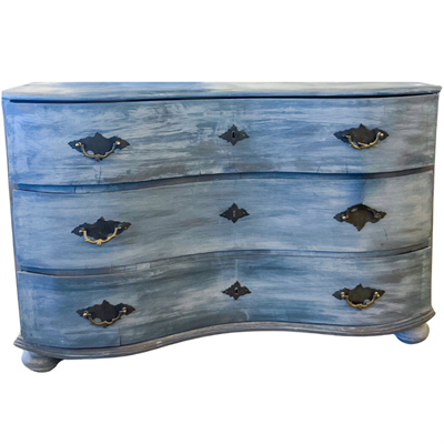 Vintage Serpentine Chest #128